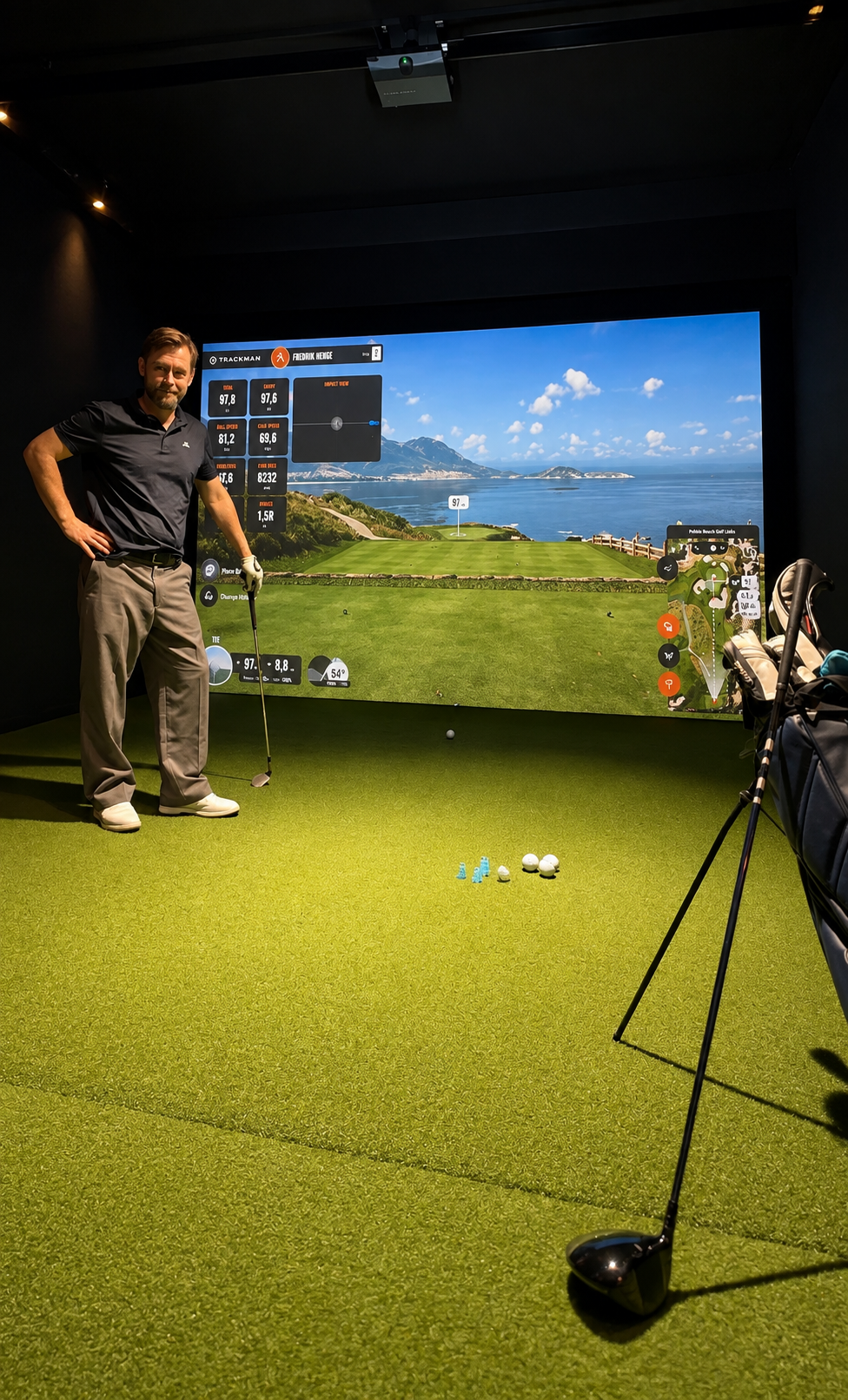 inomhusgolf med kustutsikt